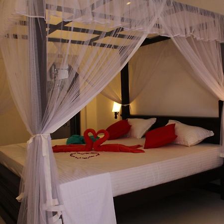 Turtle Reef Guest Bed & Breakfast Mirissa Ngoại thất bức ảnh