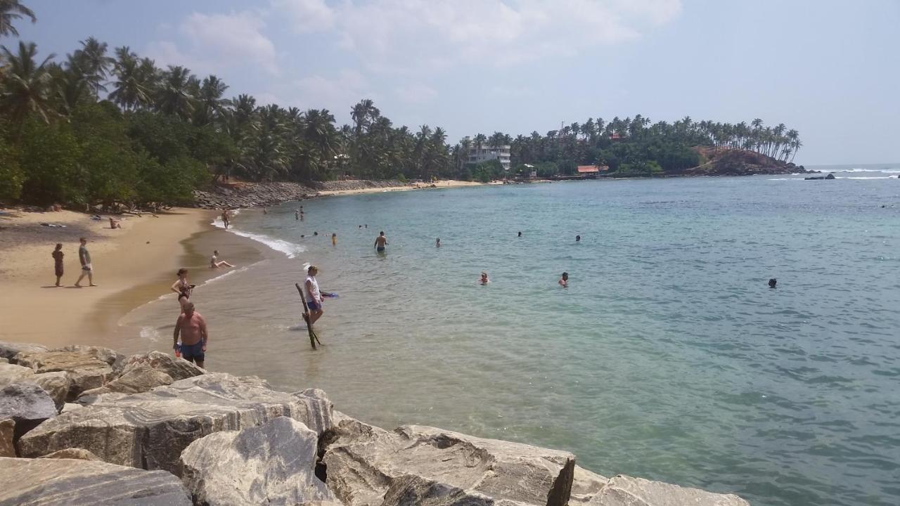 Turtle Reef Guest Bed & Breakfast Mirissa Ngoại thất bức ảnh